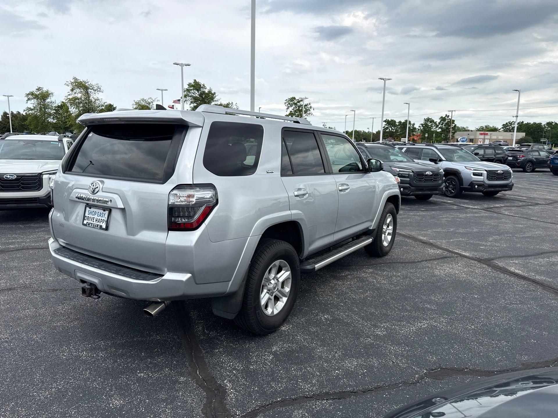 Used 2016 Toyota 4Runner SR5 AWD/4WD image 7