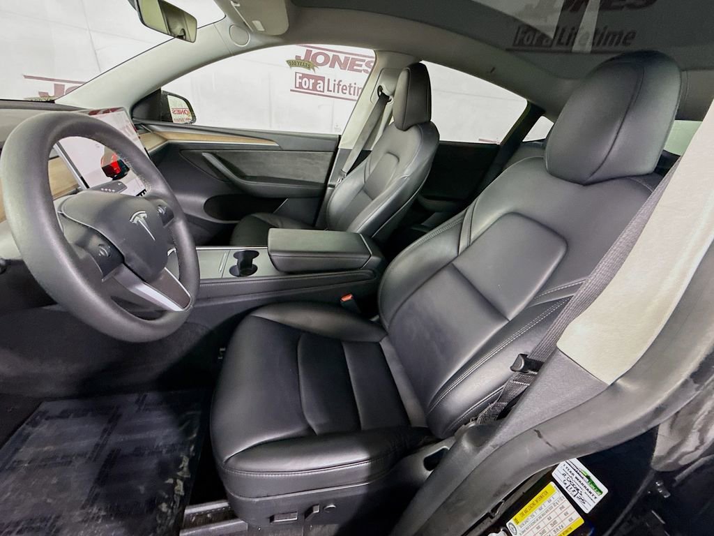 Used 2023 Tesla Model Y Long Range image 25
