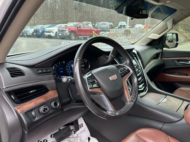 Used 2019 Cadillac Escalade Luxury image 26
