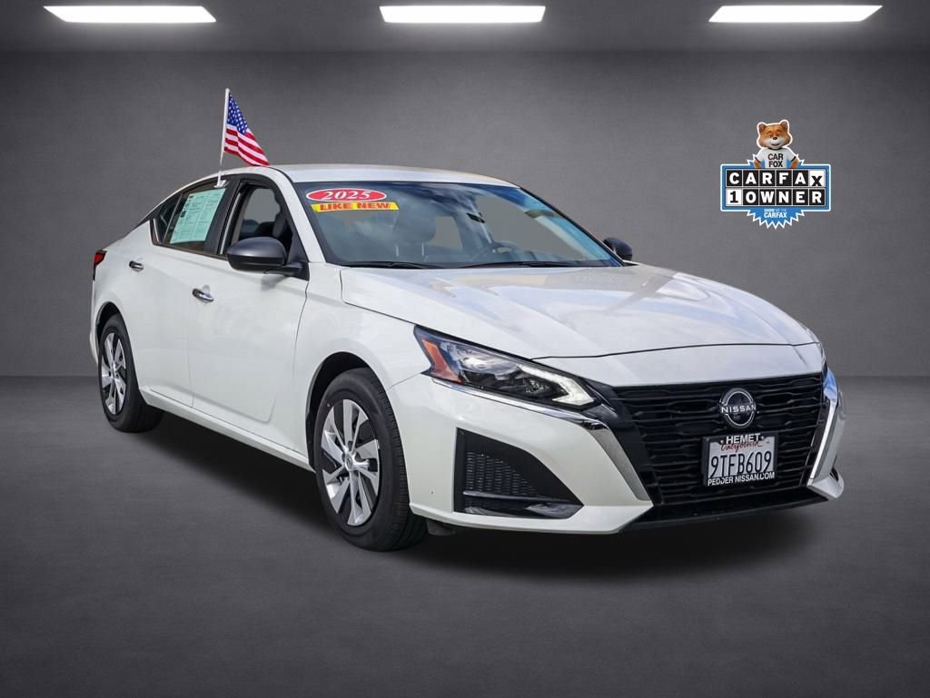 Used 2025 Nissan Altima 2.5 S image 2