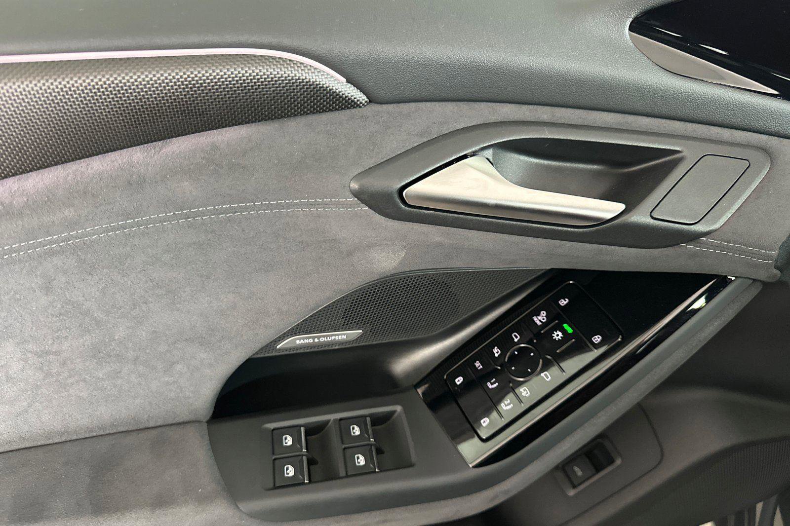 New 2025 Audi S6 e-tron Prestige w/ 21" Wheel Package image 10