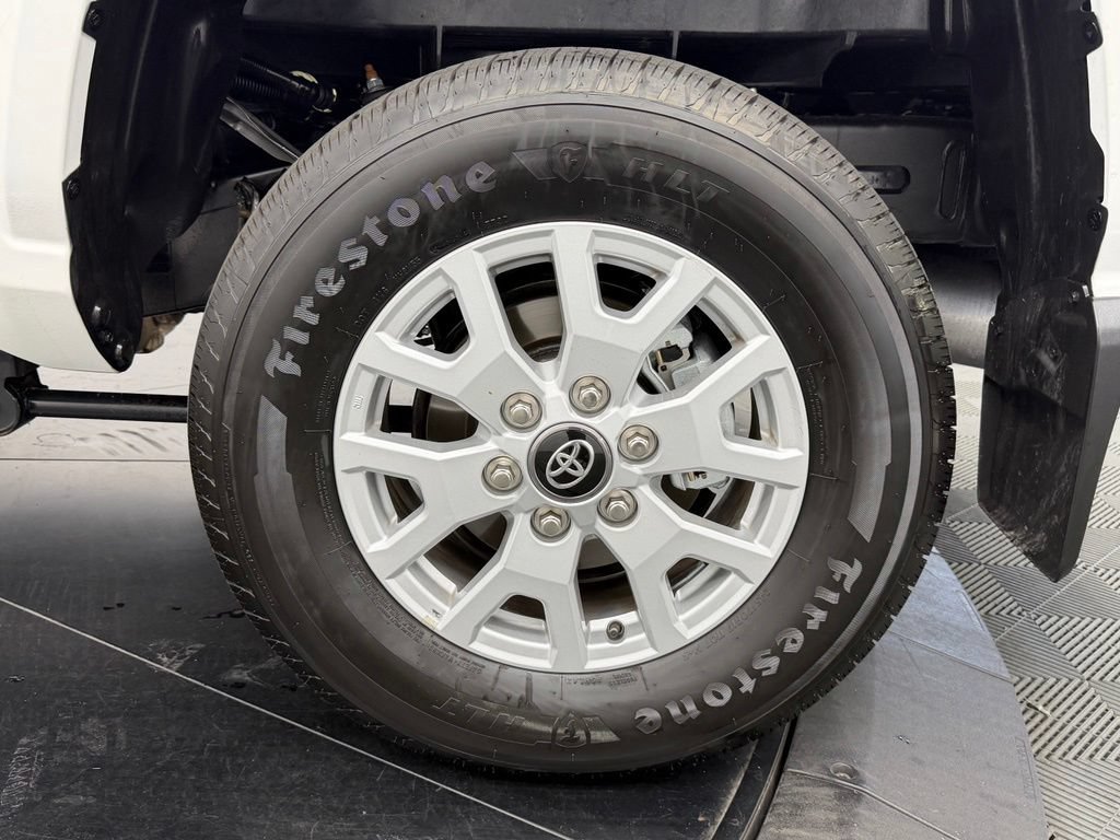 Used 2026 Toyota Tacoma SR5 AWD/4WD image 16