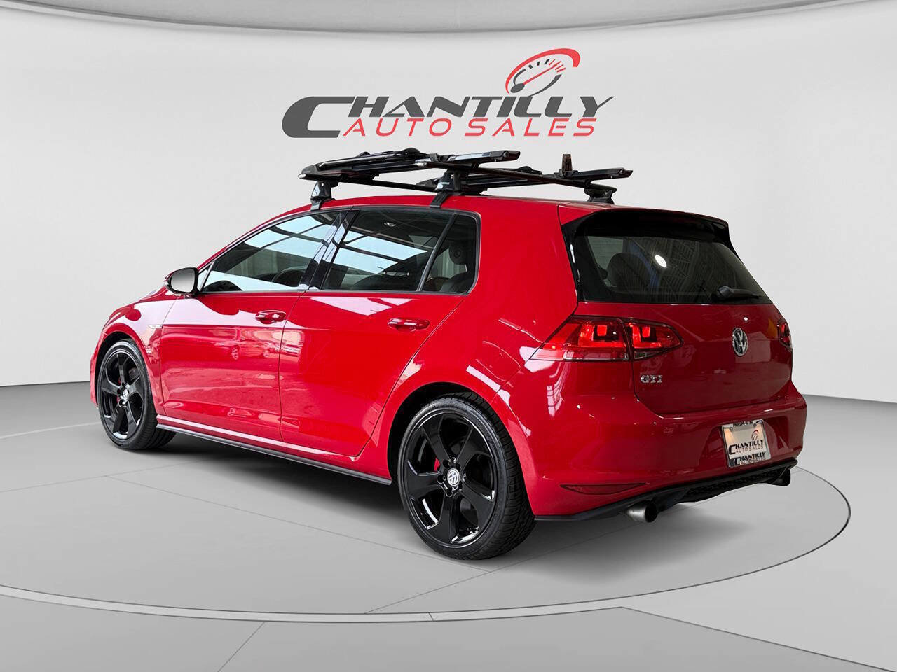 Used 2016 Volkswagen GTI SE w/ Lighting Package (SEL) FWD image 3