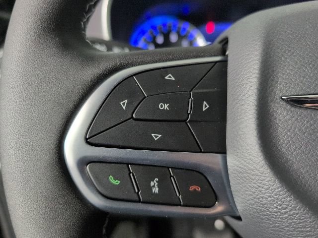 New 2026 Chrysler Pacifica Select FWD image 15