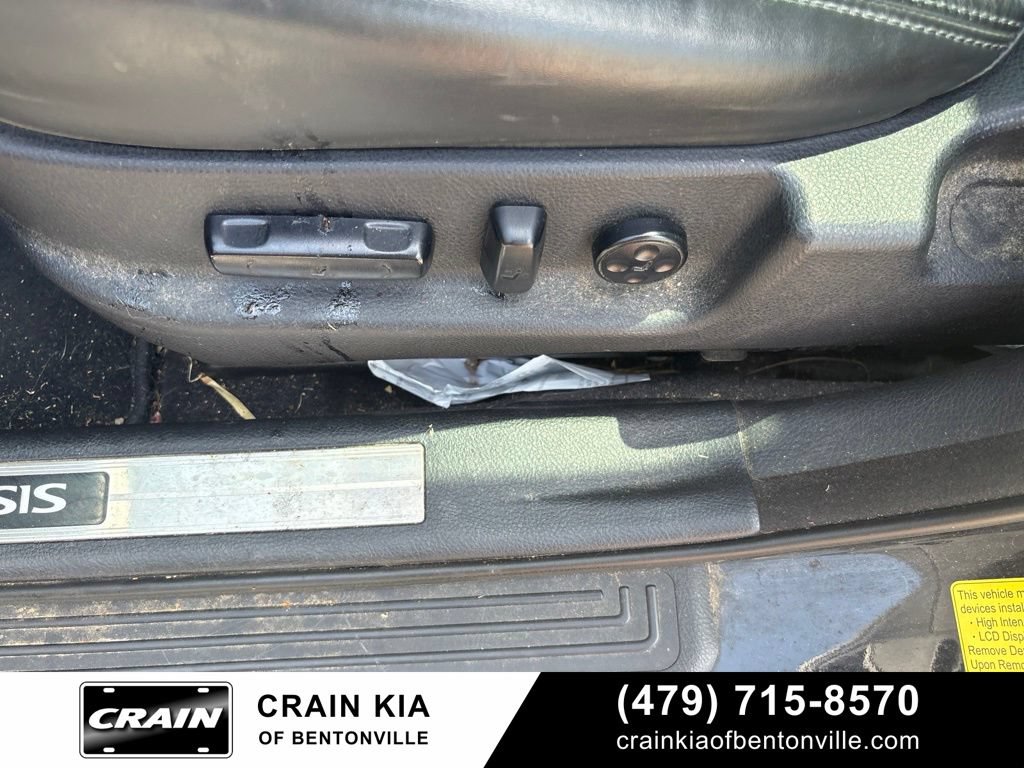 Used 2011 Hyundai Genesis 4.6 RWD image 14