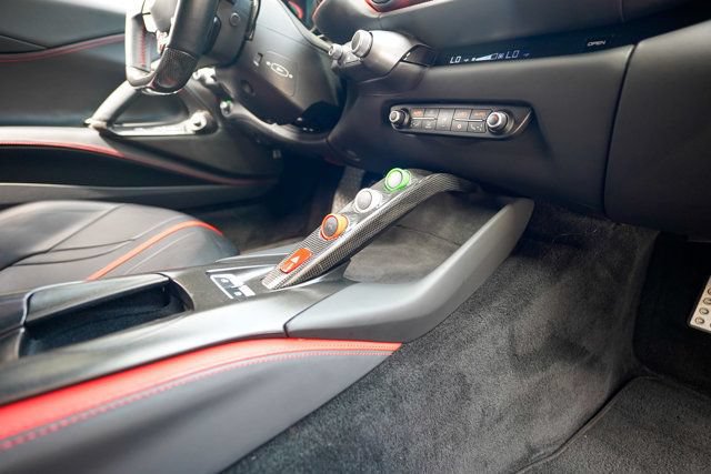Used 2020 Ferrari 812 Superfast RWD image 89