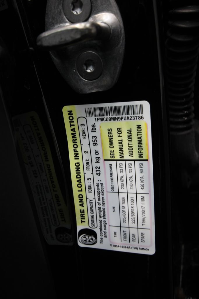 Used 2023 Ford Escape ST-Line w/ Tech Pack #1 AWD/4WD image 27