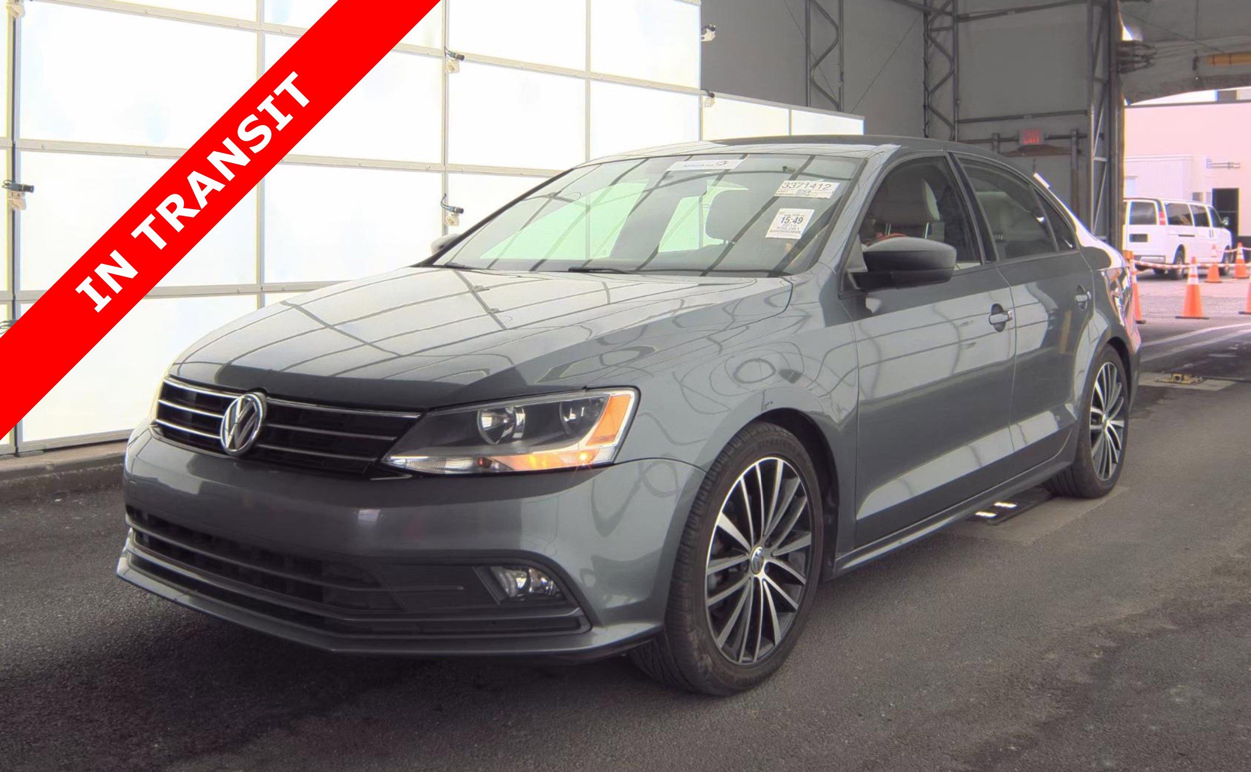 Used 2015 Volkswagen Jetta Sport FWD image 1