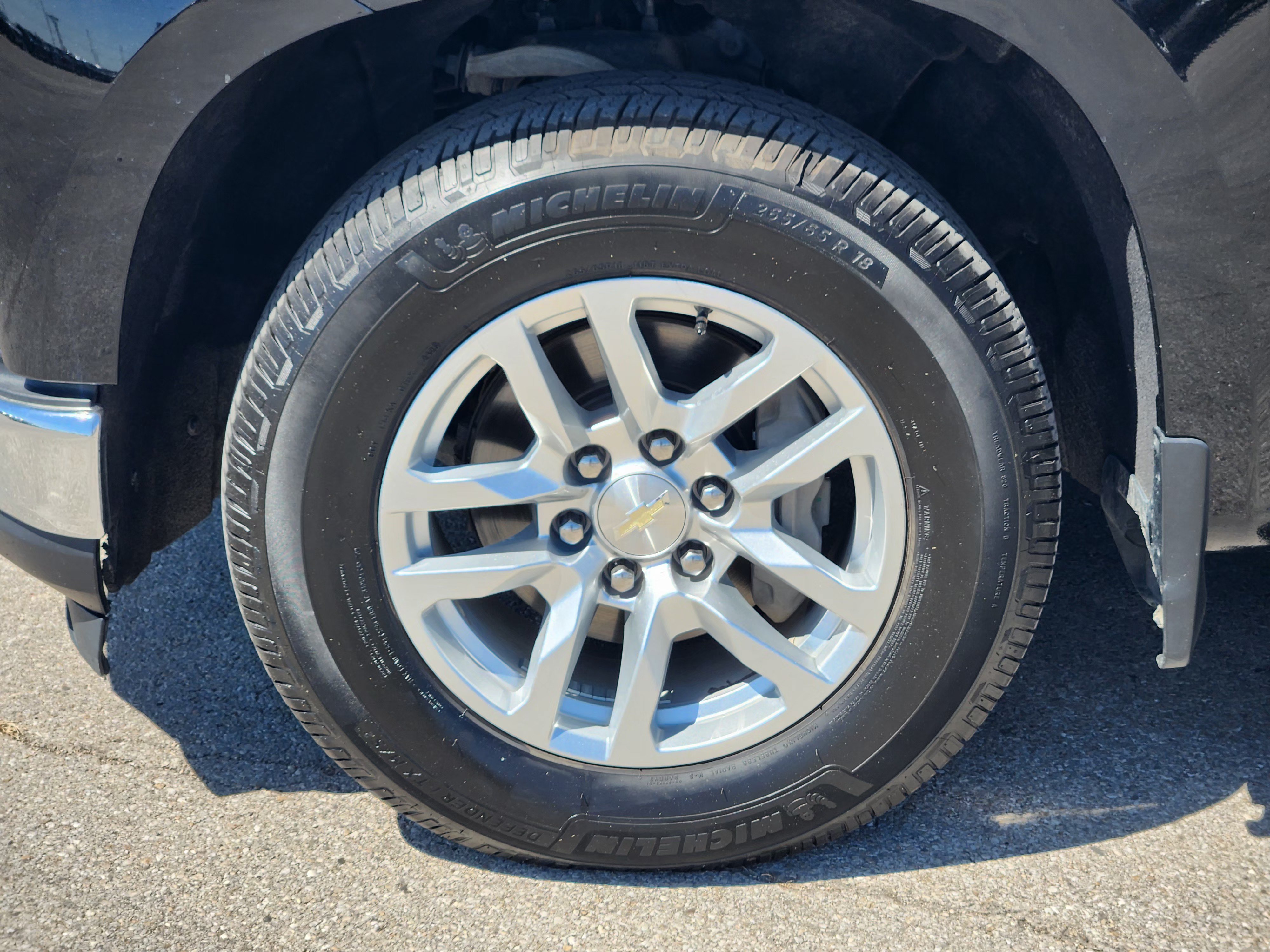 Used 2020 Chevrolet Silverado 1500 LT w/ Texas Edition RWD image 10