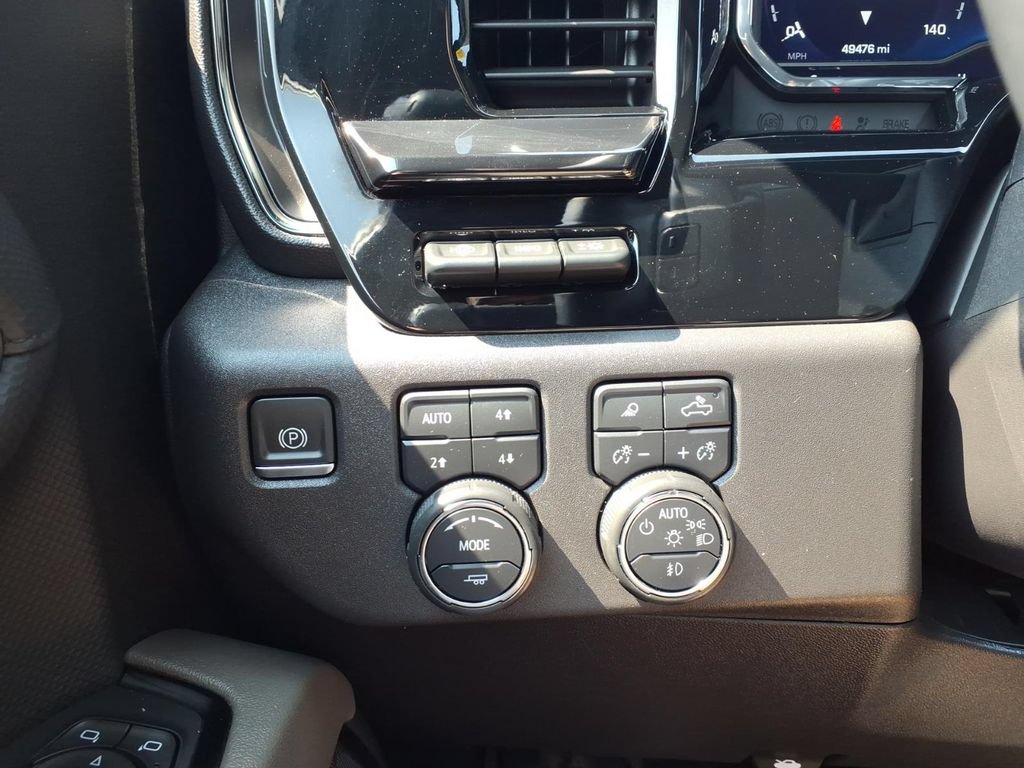 Used 2024 Chevrolet Silverado 1500 ZR2 w/ Technology Package AWD/4WD image 13