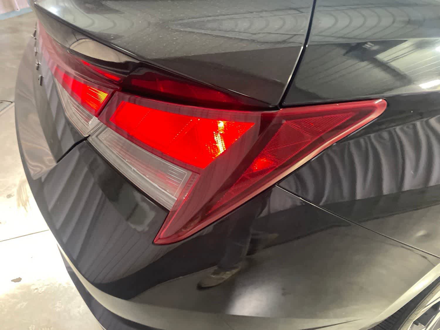 Used 2023 Hyundai Elantra SEL w/ Convenience Package FWD image 16