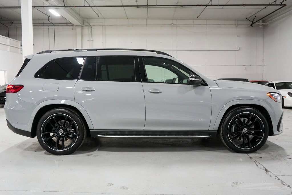 Used 2024 Mercedes-Benz GLS 580 4MATIC image 7