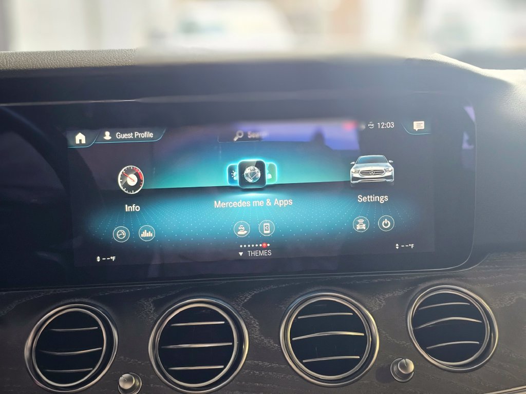 Used 2021 Mercedes-Benz E 350 Sedan w/ Premium Package image 18