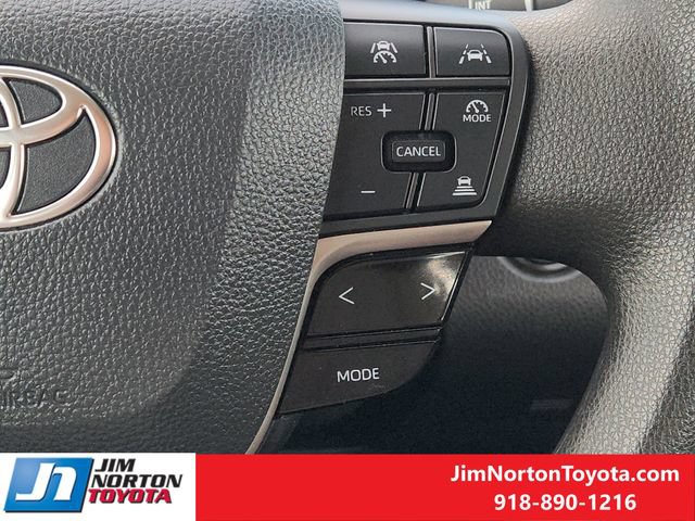 Used 2025 Toyota Camry LE FWD image 28