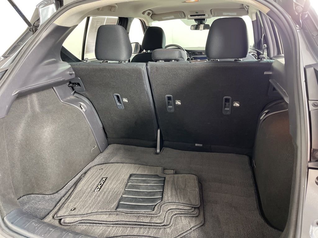 Used 2024 Nissan Kicks SR image 8