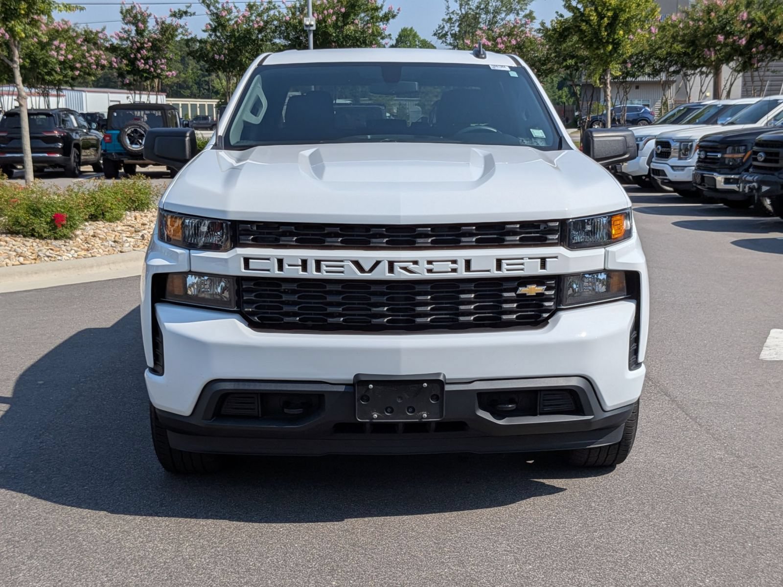 Used 2022 Chevrolet Silverado 1500 Custom AWD/4WD image 8