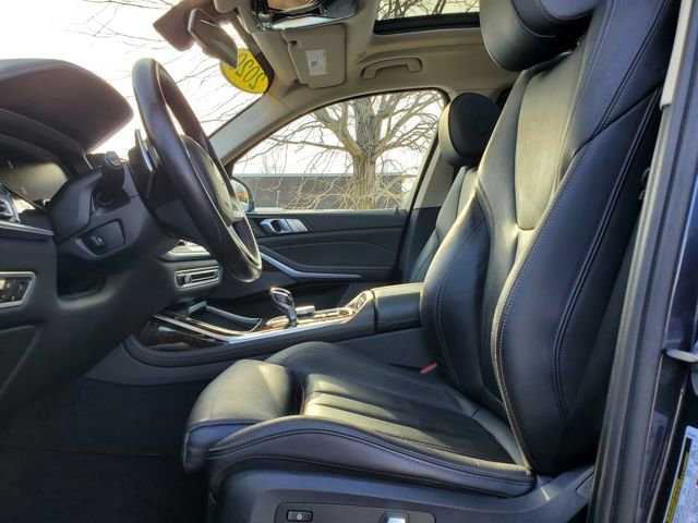 Used 2020 BMW X7 xDrive40i w/ Premium Package image 4