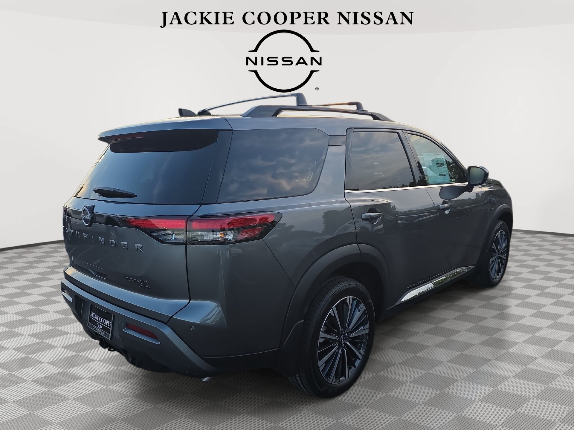 New 2026 Nissan Pathfinder Platinum w/ Cargo Package AWD/4WD image 5