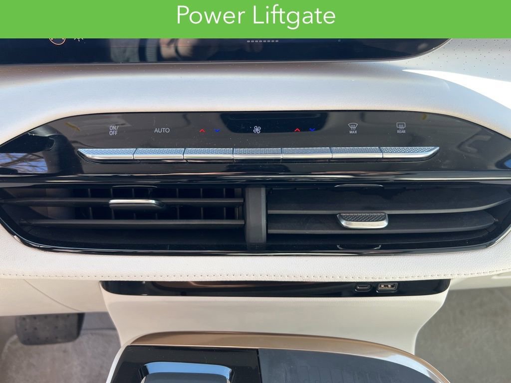 Certified 2025 Buick Enclave Avenir w/ Super Cruise Package FWD image 27