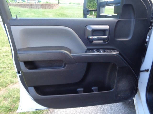 Used 2019 Chevrolet Silverado 3500 W/T w/ WT Convenience Package AWD/4WD image 11