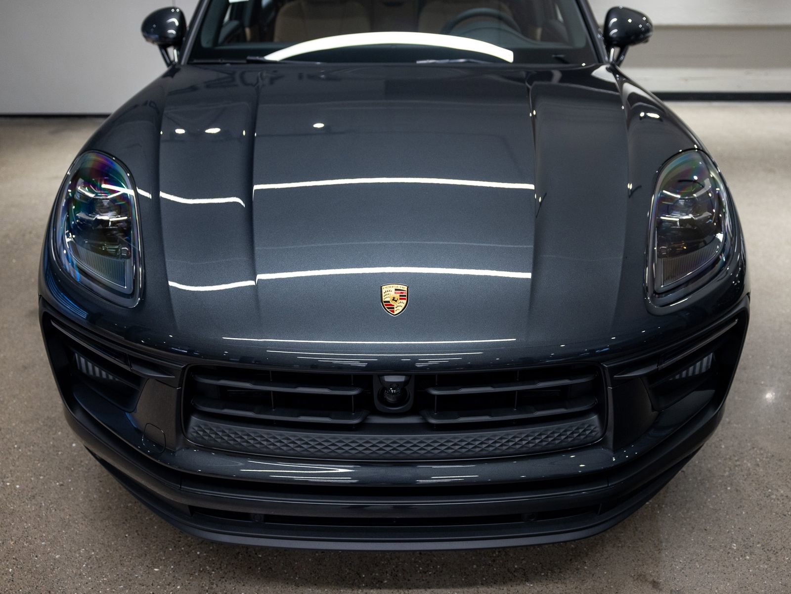 Certified 2025 Porsche Macan S image 23