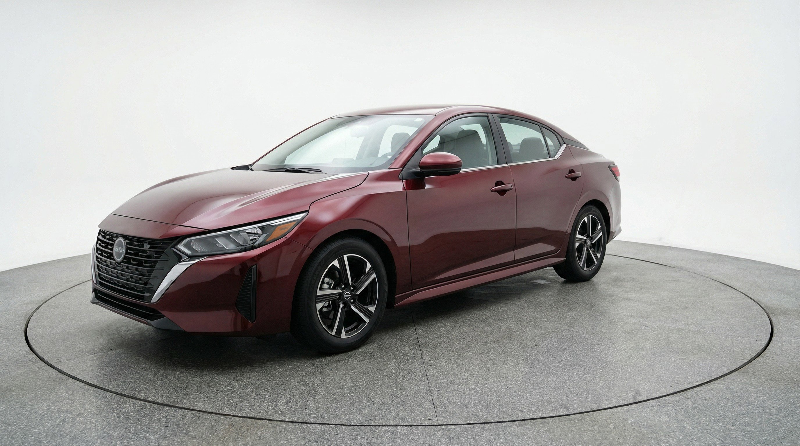 Used 2025 Nissan Sentra SV image 3