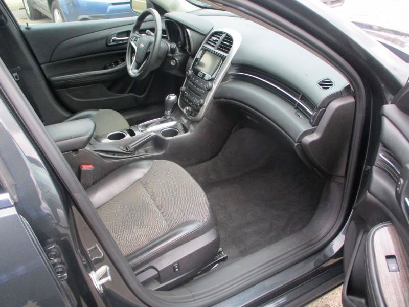 Used 2015 Chevrolet Malibu LT w/ Power Convenience Package FWD image 7