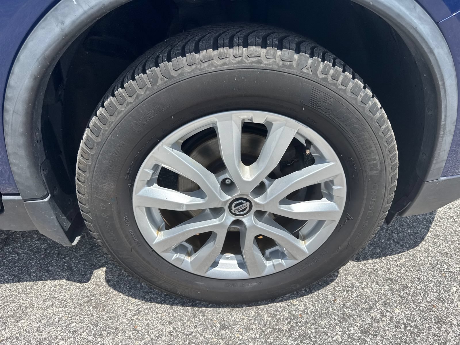 Used 2019 Nissan Rogue SV AWD/4WD image 8