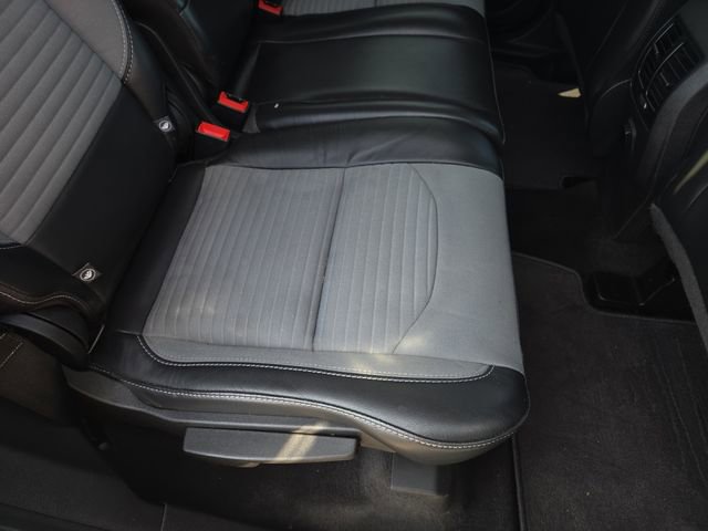 Used 2019 Ford Escape SE image 29