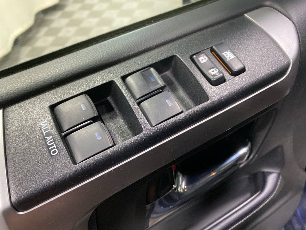Used 2022 Toyota 4Runner TRD Sport AWD/4WD image 18