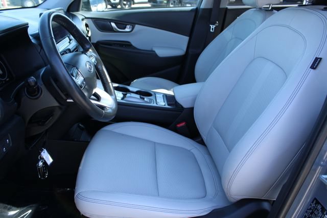 Used 2022 Hyundai Kona Limited w/ Cargo Package FWD image 34