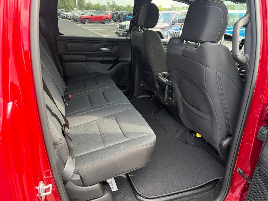 New 2026 RAM 1500 Express AWD/4WD image 13