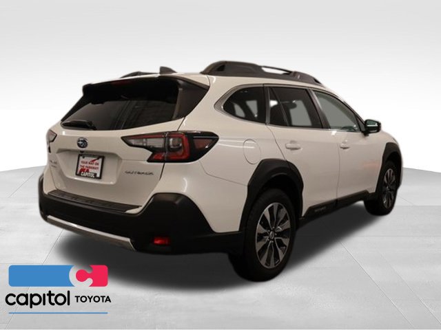 Used 2025 Subaru Outback Limited w/ Popular Package #2 AWD/4WD image 2