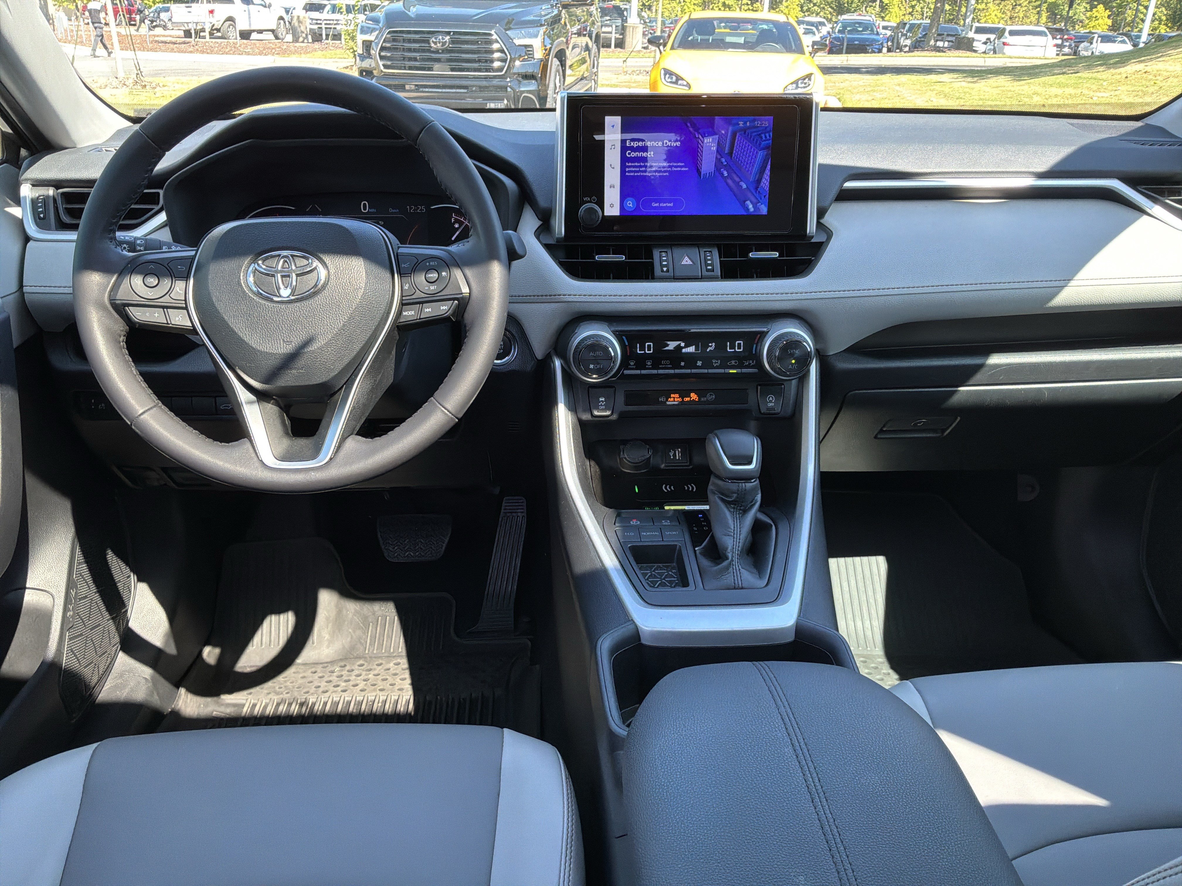 Used 2024 Toyota RAV4 XLE Premium FWD image 29