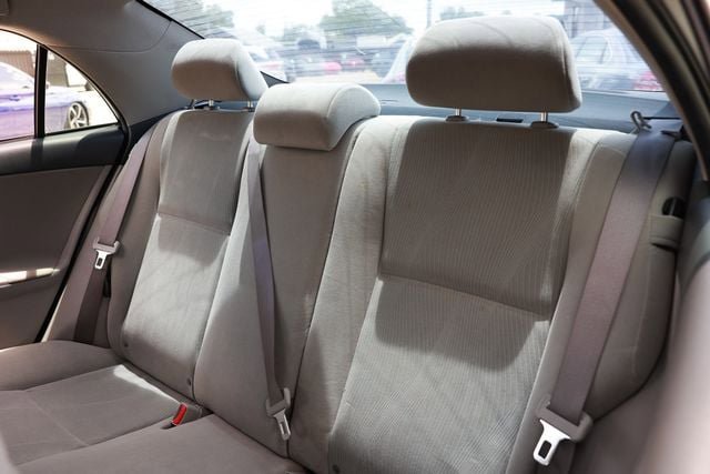 Used 2011 Toyota Corolla LE FWD image 11