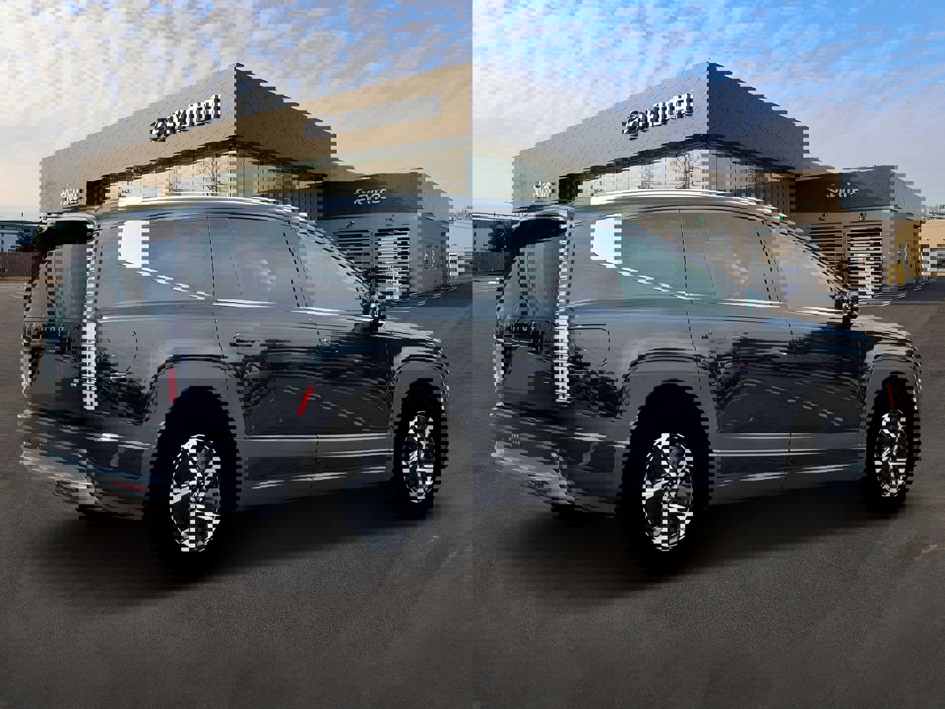 New 2026 Hyundai Ioniq 9 SE image 8