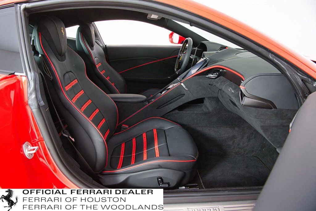 Used 2022 Ferrari Roma image 15