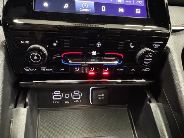 New 2025 Jeep Grand Cherokee Altitude image 17