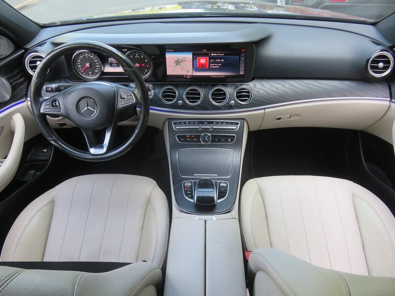 Used 2018 Mercedes-Benz E 300 4MATIC w/ Premium 1 Package image 12