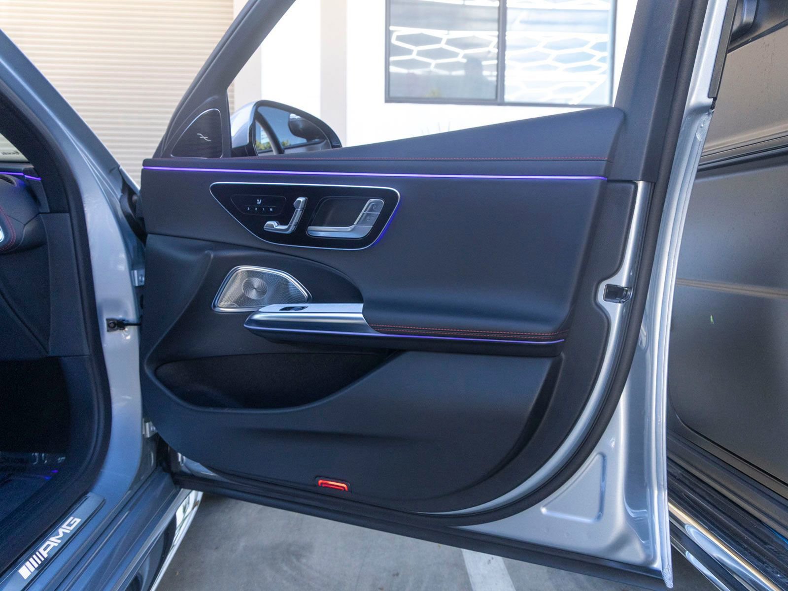 Used 2025 Mercedes-Benz E 53 AMG e 4MATIC Sedan image 25