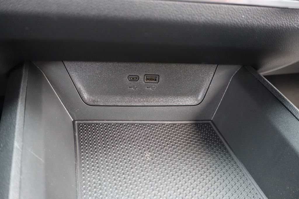 New 2026 Chevrolet Equinox RS w/ Convenience Package III FWD image 20