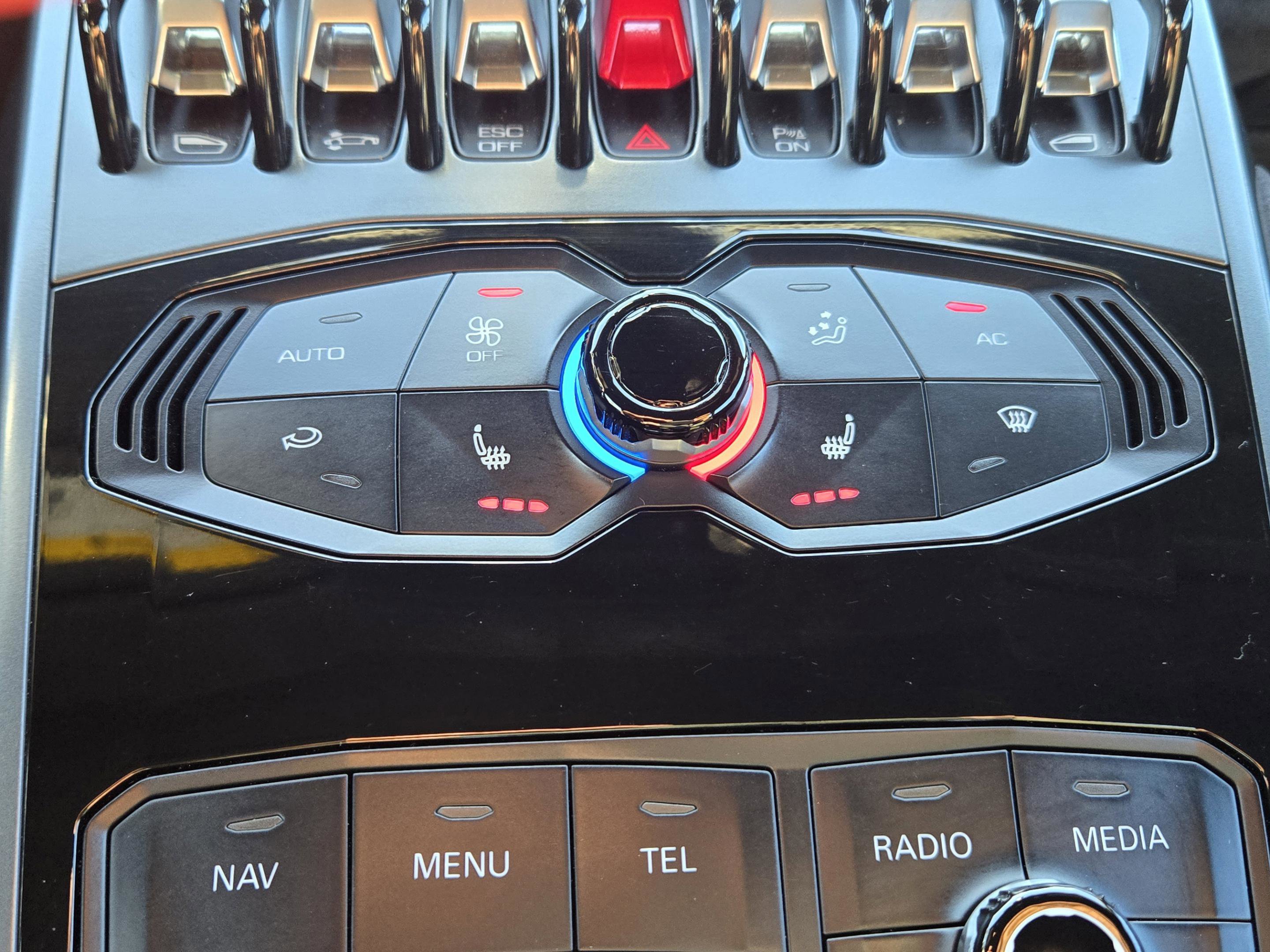 Used 2015 Lamborghini Huracan LP 610-4 image 20