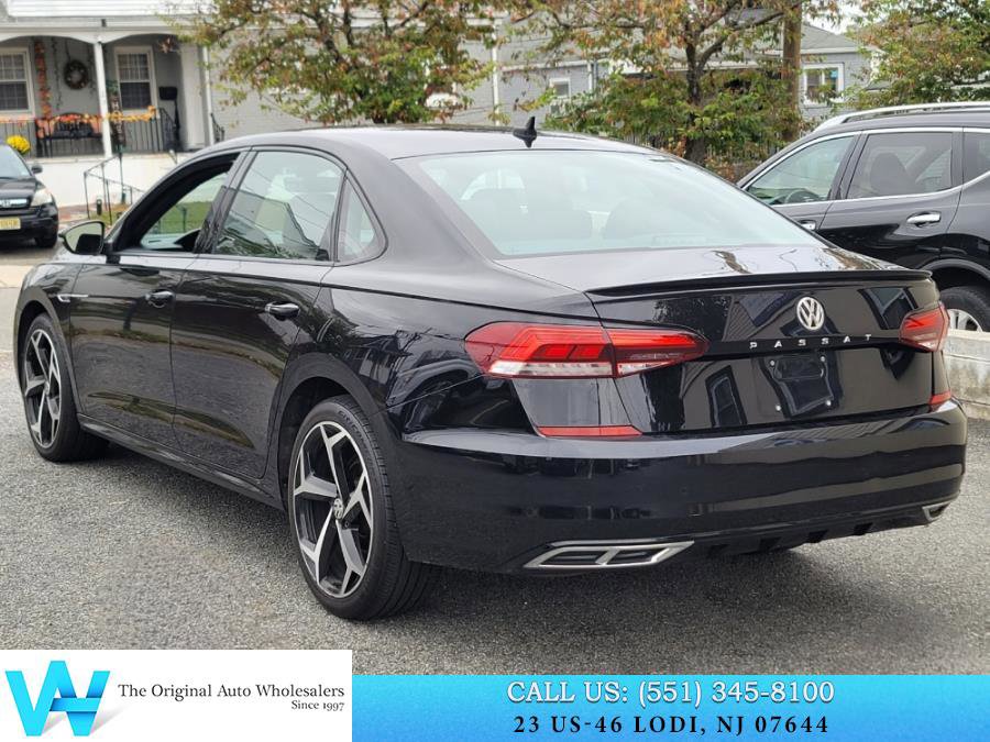 Used 2021 Volkswagen Passat 2.0T R-Line image 4