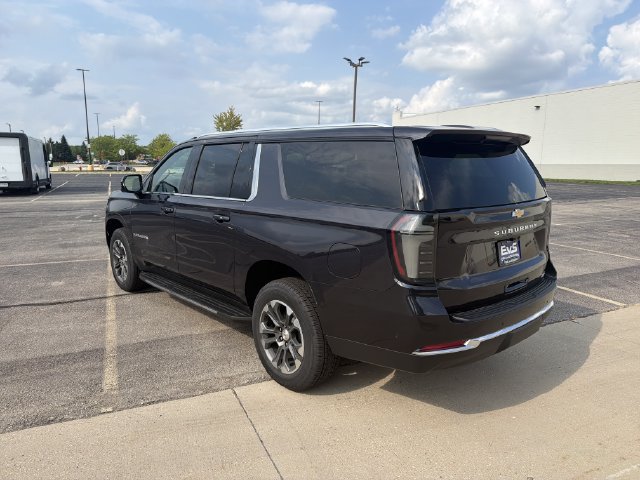 New 2026 Chevrolet Suburban LT w/ Advanced Technology Package AWD/4WD image 7