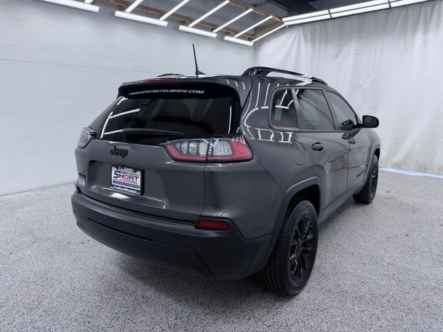 Used 2023 Jeep Cherokee Altitude Lux AWD/4WD image 2