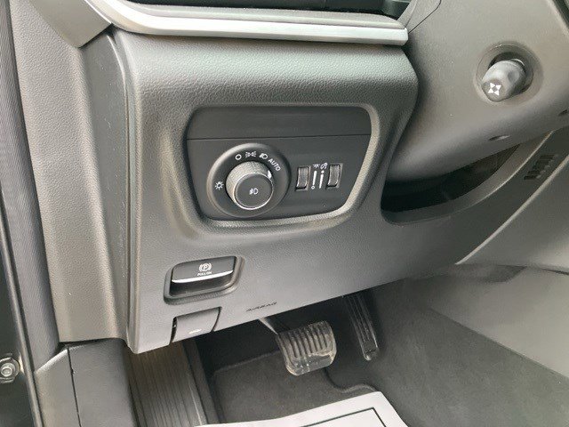 Certified 2025 Jeep Grand Cherokee Limited w/ Luxury Tech Group II image 15