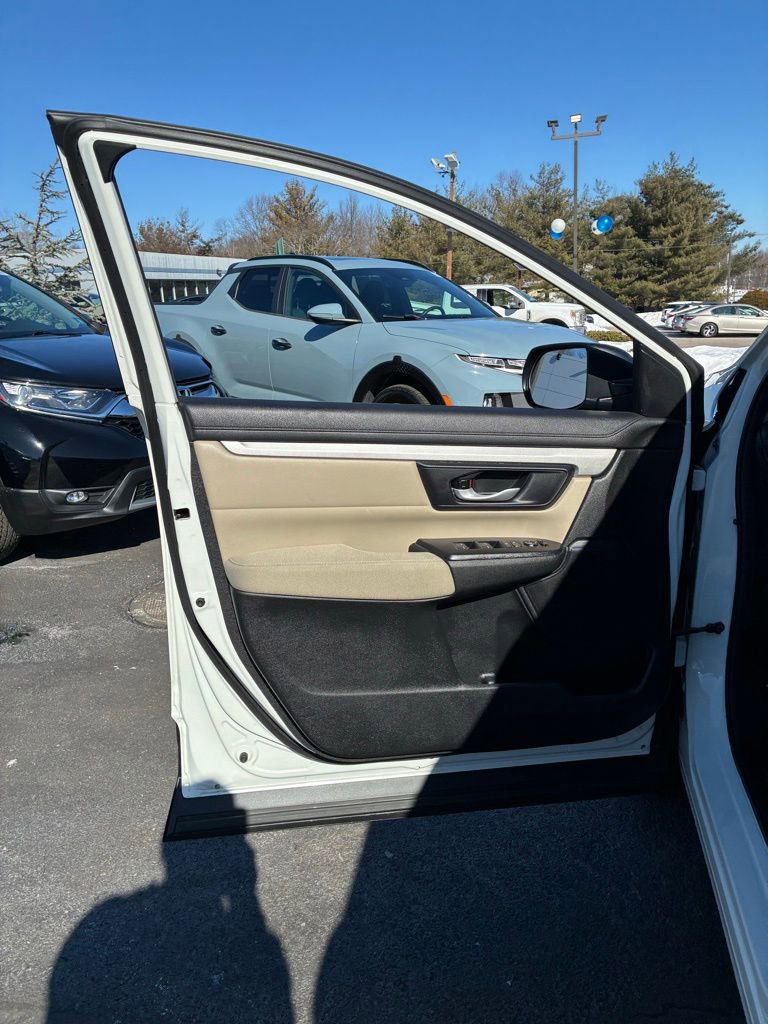 Used 2018 Honda CR-V LX image 41