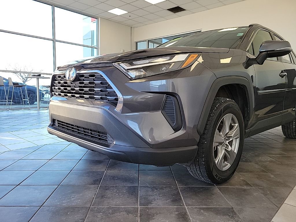 Used 2024 Toyota RAV4 LE AWD/4WD image 14