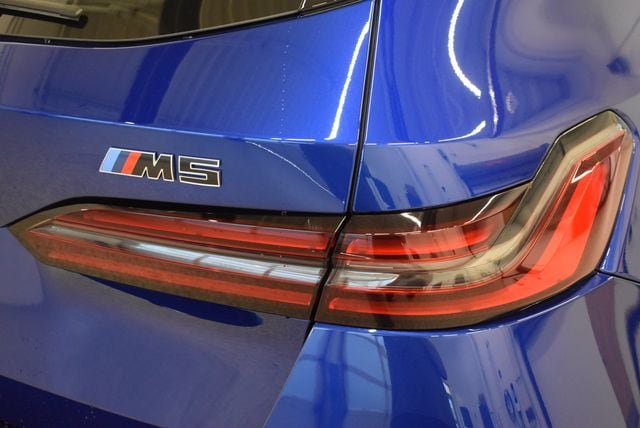 New 2027 BMW M5 Touring AWD/4WD image 12