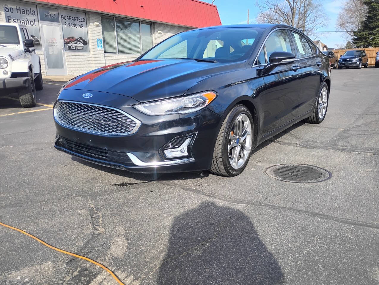 Used 2020 Ford Fusion Titanium image 3